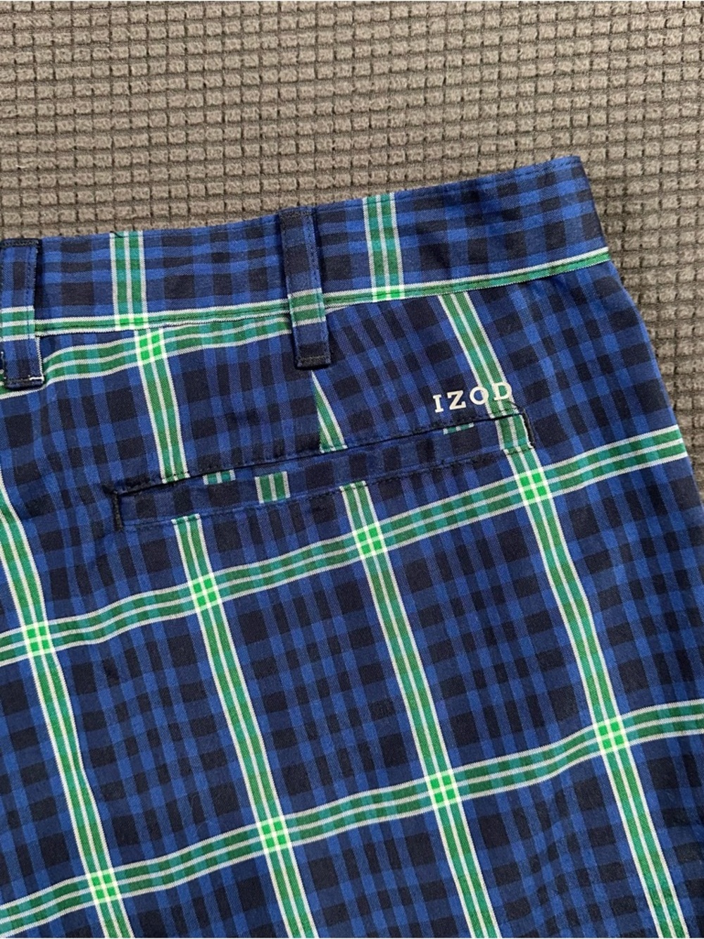 IZOD Golf Plaid Shorts Mens Size 42 Blue Green Performance Stretch - Picture 5 of 6